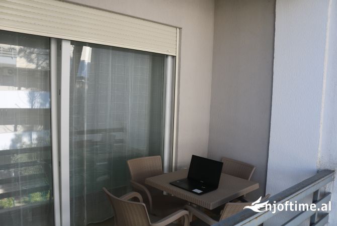 Shtepi ne shitje Apartament ne Durres, 2+1, Mobilimi E mobiluar, Pagesa 187,000  Euro.