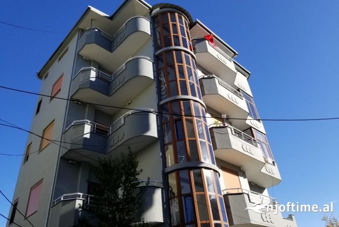 Shtepi ne shitje 3+1 ne Tirane - 750,000 Euro