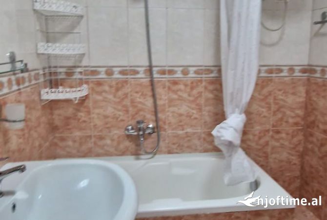 Shtepi me qera Apartament ne Tirane, 1+1, Mobilimi E mobiluar, Pagesa 68,000  Leke.