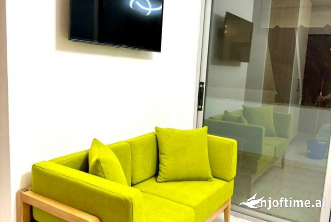 Shtepi me qera Apartament ne Tirane, 1+1, Mobilimi E mobiluar, Pagesa 500  Euro.