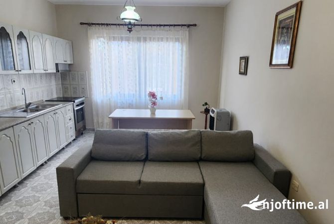 Shtepi me qera 1+1 ne Tirane - 45,000 Leke