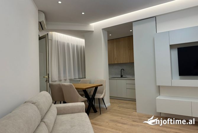 Shtepi me qera Apartament ne Tirane, 1+1, Mobilimi E mobiluar, Pagesa 700  Euro.