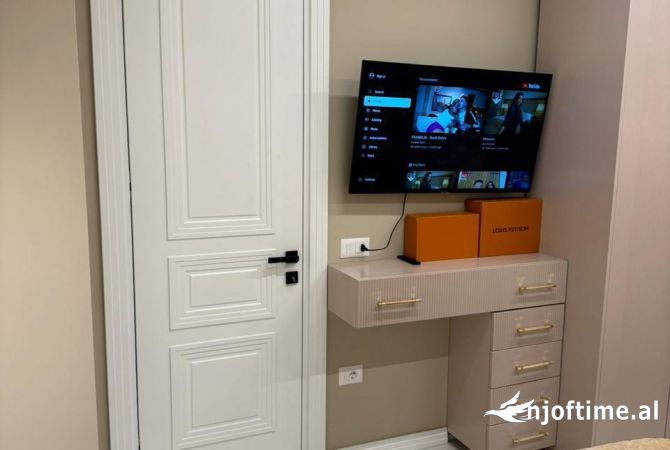 Shtepi ne shitje Apartament ne Tirane, 2+1, Mobilimi E mobiluar, Pagesa 217,000  Euro.