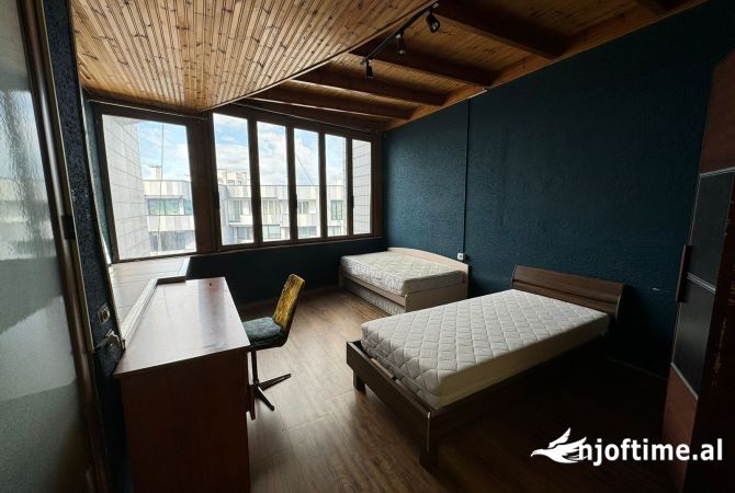 Shtepi me qera 2+1 ne Tirane - 800 Euro