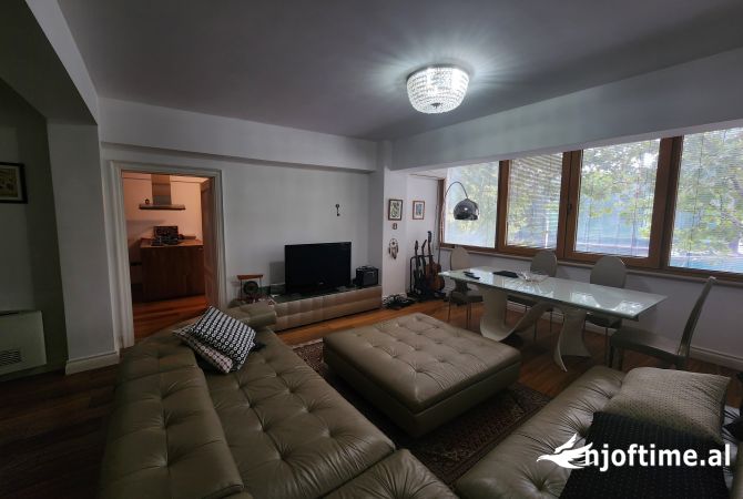 Shtepi me qera 2+1 ne Tirane - 900 Euro