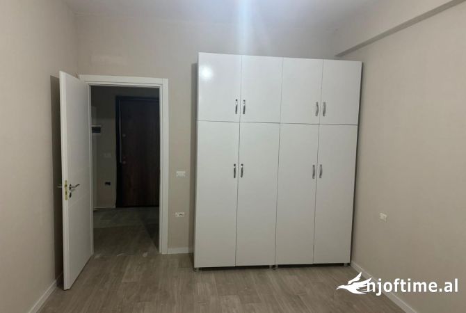 Jepet appartament me qera 