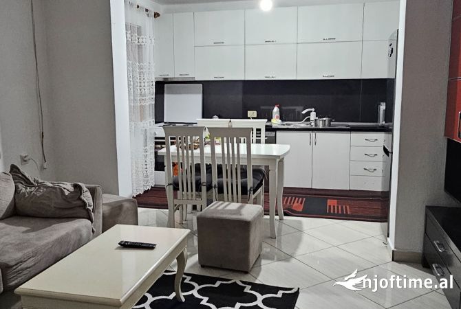 Shtepi me qera 2+1 ne Tirane - 600 Euro