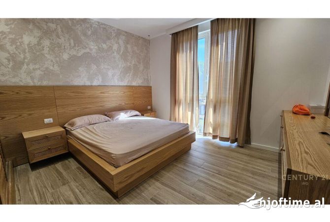 Shtepi ne shitje Apartament ne Durres, 2+1, Mobilimi E mobiluar, Pagesa 230,000  Euro.