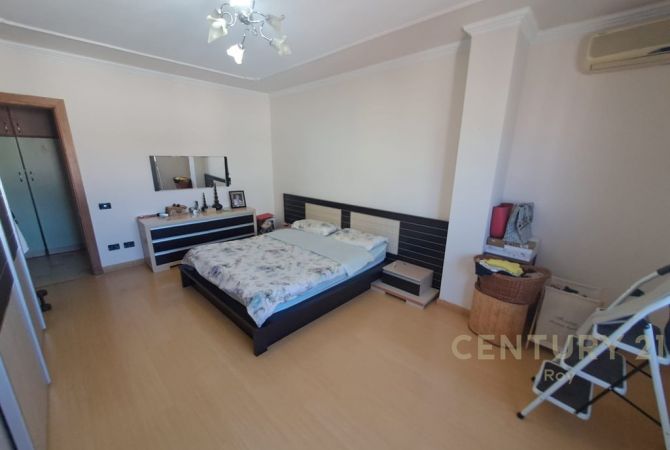 Shtepi ne shitje 4+1 ne Durres - 270,000 Euro