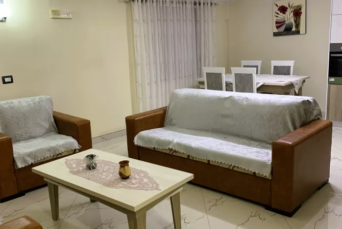 Shtepi me qera 1+1 ne Tirane - 45,000 Leke