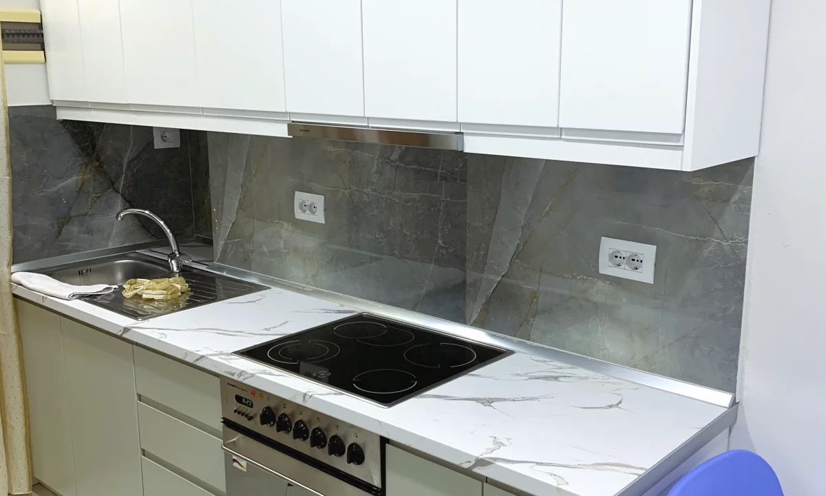 Shtepi me qera Shtepi Private ne Tirane, 1+1, Mobilimi E mobiluar, Pagesa 40,000  Leke.