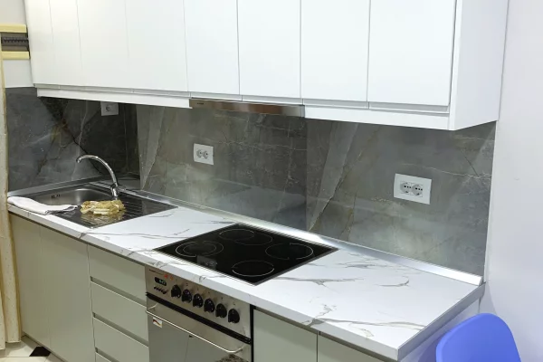 Shtepi me qera 1+1 ne Tirane - 40,000 Leke