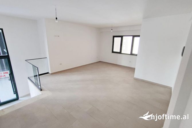 Ambient biznesi me qera 3+1 ne Tirane - 350 Euro
