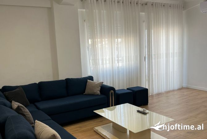 Shtepi me qera Apartament ne Tirane, 1+1, Mobilimi E mobiluar, Pagesa 400  Euro.