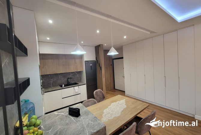 Shtepi ne shitje 3+1 ne Tirane - 215,000 Euro