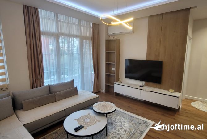 Shtepi ne shitje 3+1 ne Tirane - 215,000 Euro
