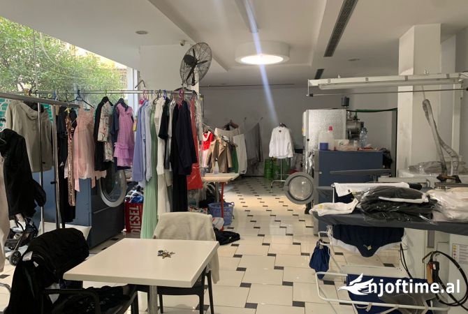 Ambient biznesi ne shitje 1+1 ne Tirane - 450,000 Euro