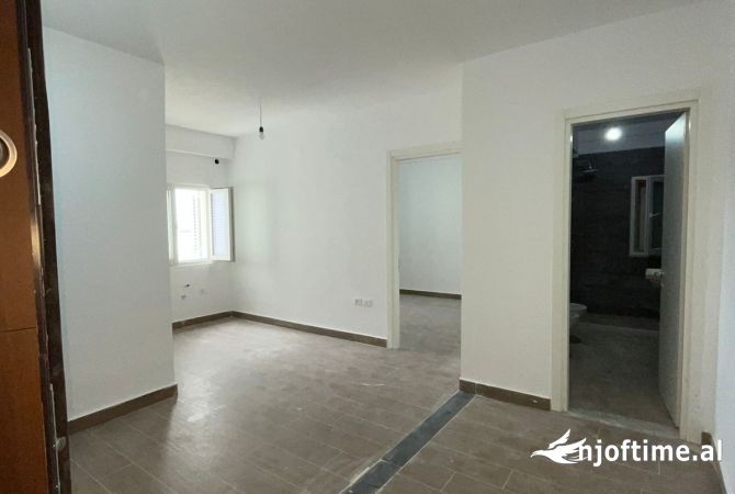 Shtepi ne shitje 1+1 ne Tirane - 73,000 Euro