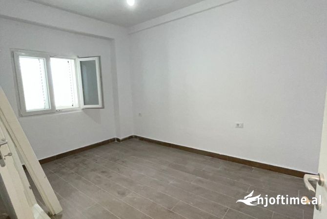 Shtepi ne shitje 1+1 ne Tirane - 73,000 Euro