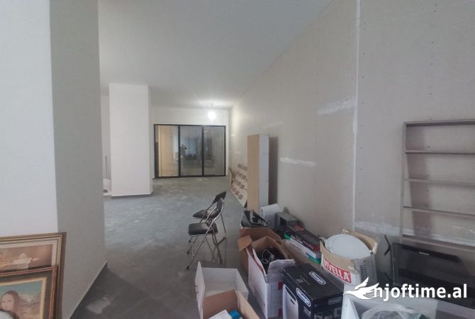 📍📍 Ambient biznesi me qira te Farmacia 10 📍📍