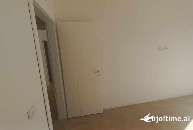 Shtepi ne shitje 1+1 ne Tirane - 184,000 Euro