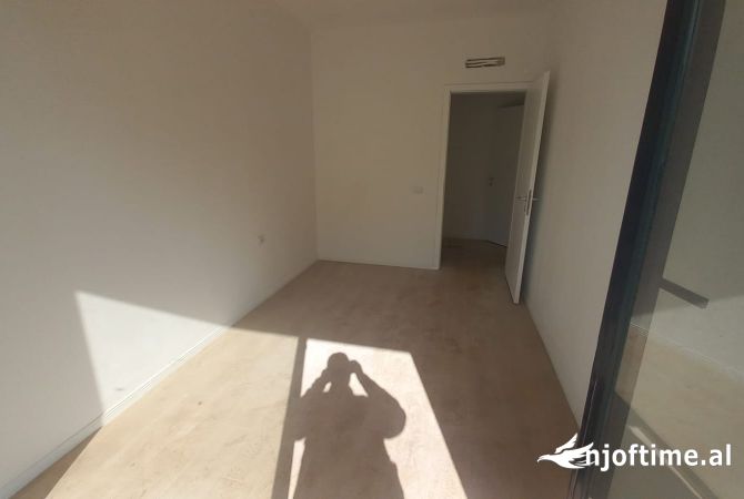 Shtepi ne shitje 1+1 ne Tirane - 184,000 Euro