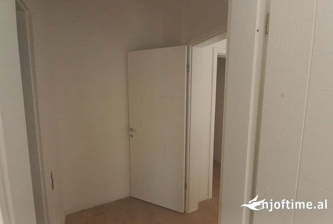 Shtepi ne shitje 1+1 ne Tirane - 184,000 Euro
