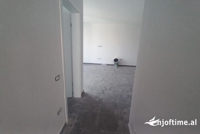 Shtepi ne shitje 3+1 ne Tirane - 322,000 Euro