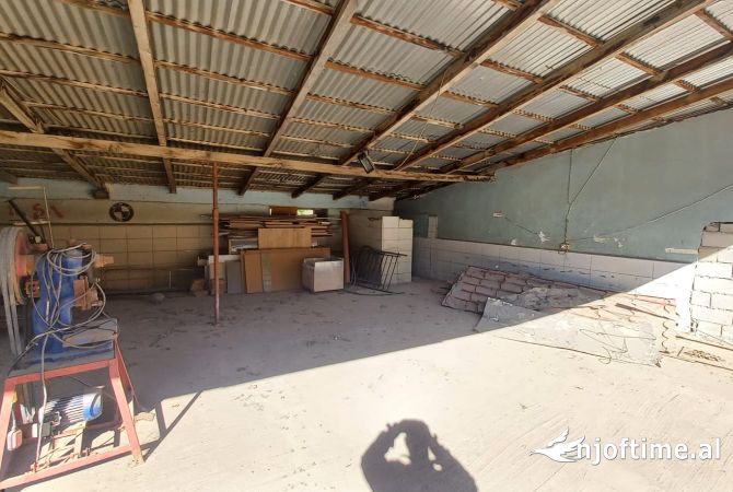 Ambient biznesi me qera 4+1 ne Tirane - 600 Euro