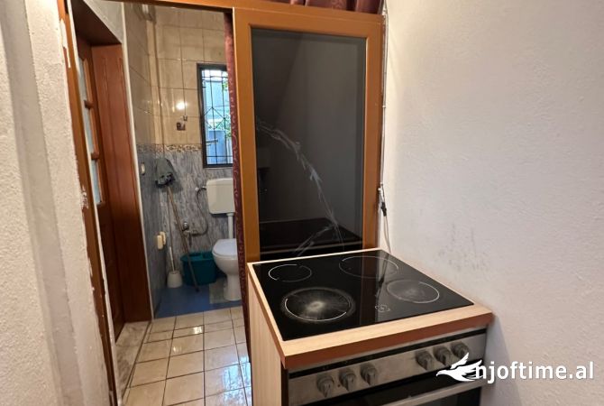 Shtepi me qera Garsoniere ne Tirane - 20,000 Leke