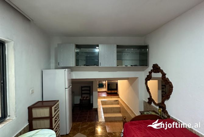 Shtepi me qera Garsoniere ne Tirane - 20,000 Leke