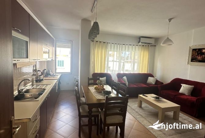 Shtepi ne shitje 4+1 ne Tirane - 210,000 Euro