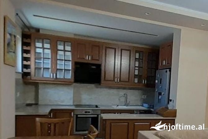 Shtepi me qera 3+1 ne Tirane - 500 Euro
