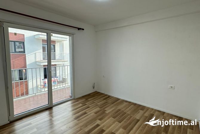 Apartment for rent in Tirana 2+1, Emty