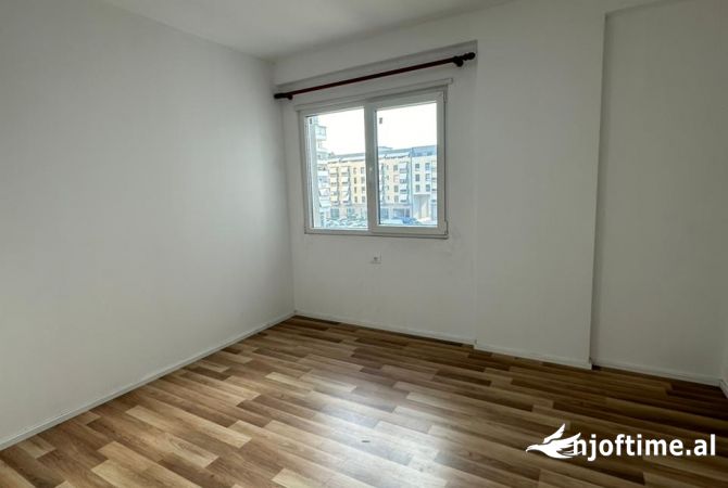 Shtepi me qera 2+1 ne Tirane - 45,000 Leke
