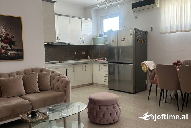 Shtepi me qera 2+1 ne Tirane - 600 Euro