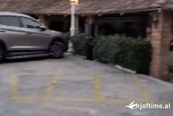 Ambient biznesi ne shitje 2+1 ne Tirane - 110,000,000 Euro