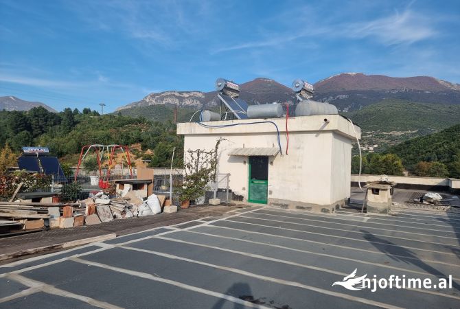 Shtepi ne shitje Apartament ne Tirane, 3+1, Mobilimi Bosh, pa mobiluar, Pagesa 124,000  Euro.