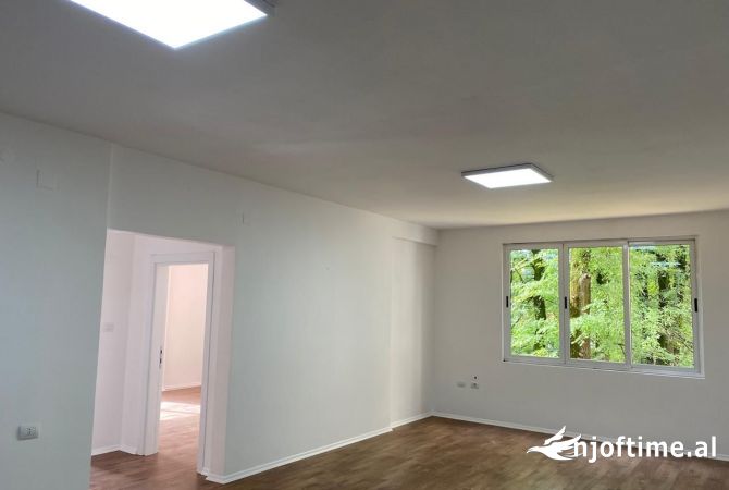 Shtepi me qera 2+1 ne Tirane - 750 Euro