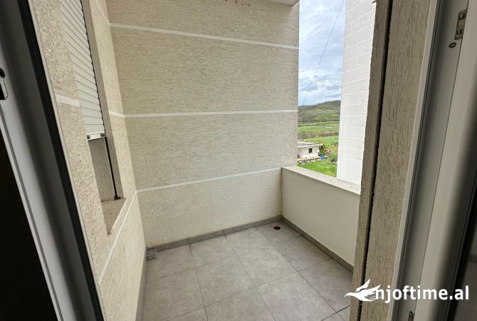 Shtepi ne shitje Apartament ne Durres, 1+1, Mobilimi E mobiluar, Pagesa 80,000  Euro.