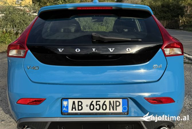 Makina ne shitje ne Tirane - 13,000 Euro
