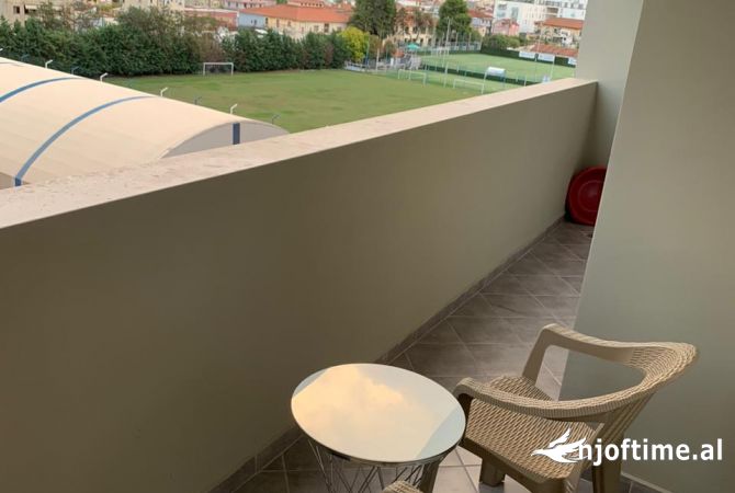 Shtepi me qera Apartament ne Tirane, 1+1, Mobilimi E mobiluar, Pagesa 550  Euro.