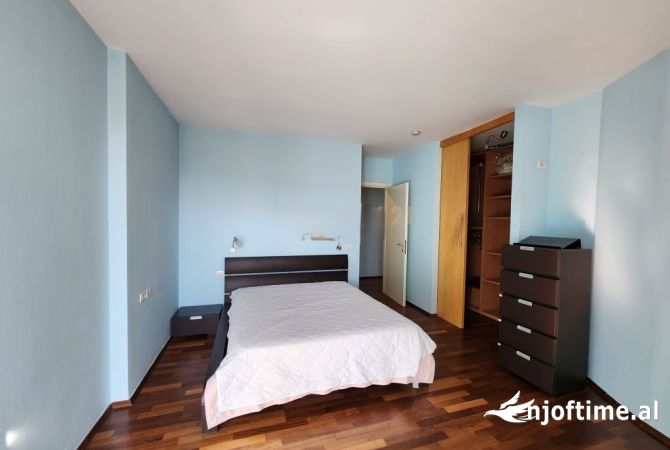 Shtepi me qera 2+1 ne Tirane - 650 Euro
