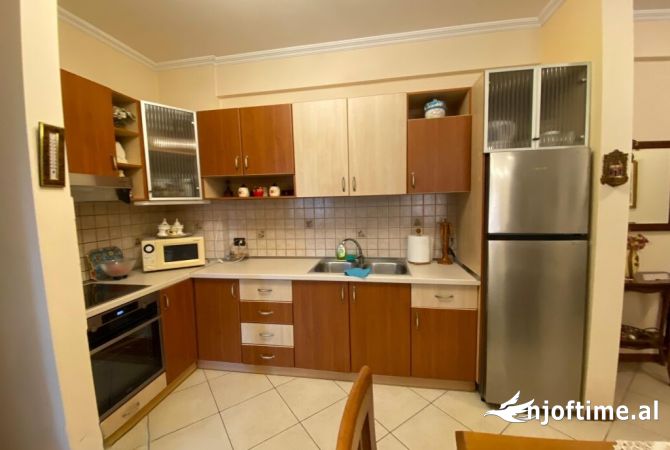 Shtepi me qera 1+1 ne Tirane - 600 Euro