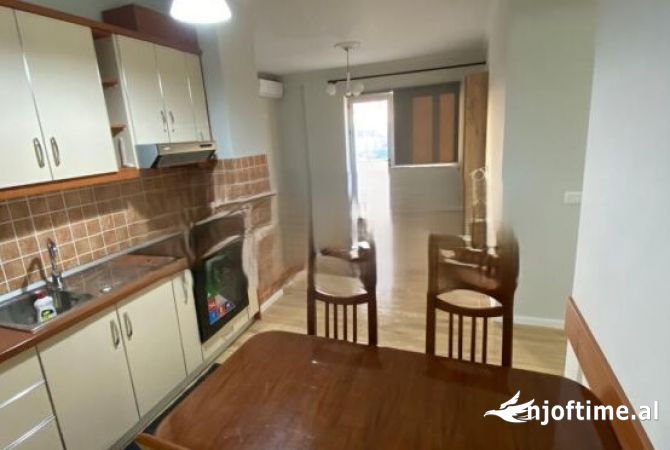 Shtepi me qera 2+1 ne Tirane - 600 Euro