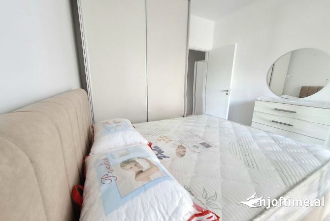 Shtepi me qera Apartament ne Tirane, 1+1, Mobilimi E mobiluar, Pagesa 450  Euro.