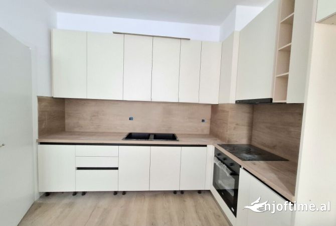 Shtepi me qera Apartament ne Tirane, 1+1, Mobilimi E mobiluar, Pagesa 450  Euro.