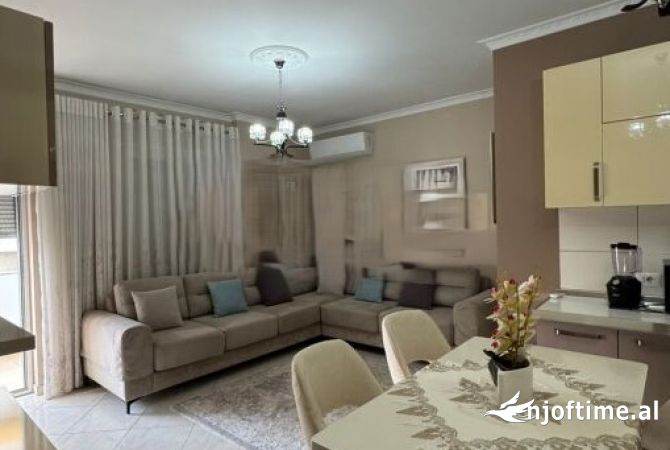 Shtepi me qera 2+1 ne Tirane - 500 Euro