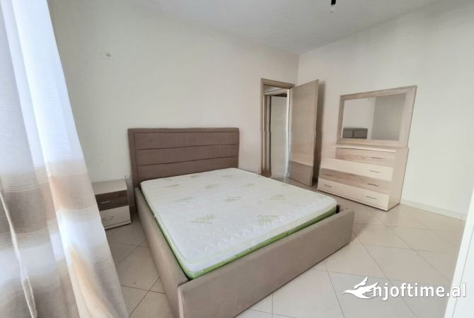 Shtepi me qera 2+1 ne Tirane - 500 Euro