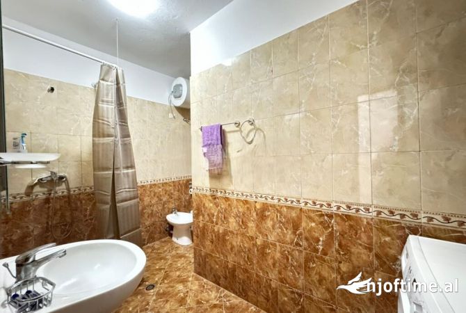 Shtepi me qera Apartament ne Tirane, 2+1, Mobilimi E mobiluar, Pagesa 550  Euro.